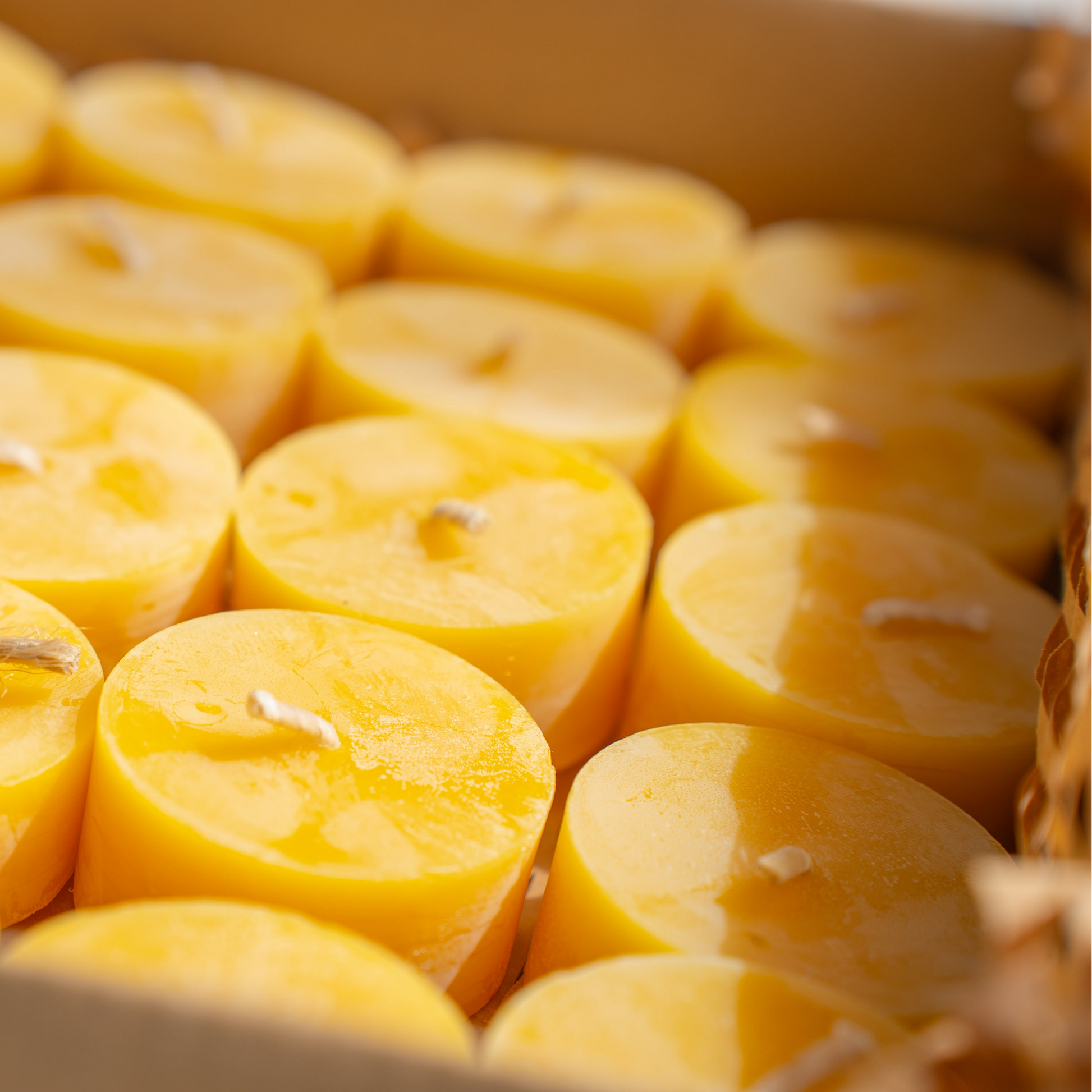 20 x Beeswax Tealight Refills